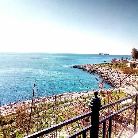 Φωτεινό Διαμέρισμα Πειραιας Пирей Экстерьер фото