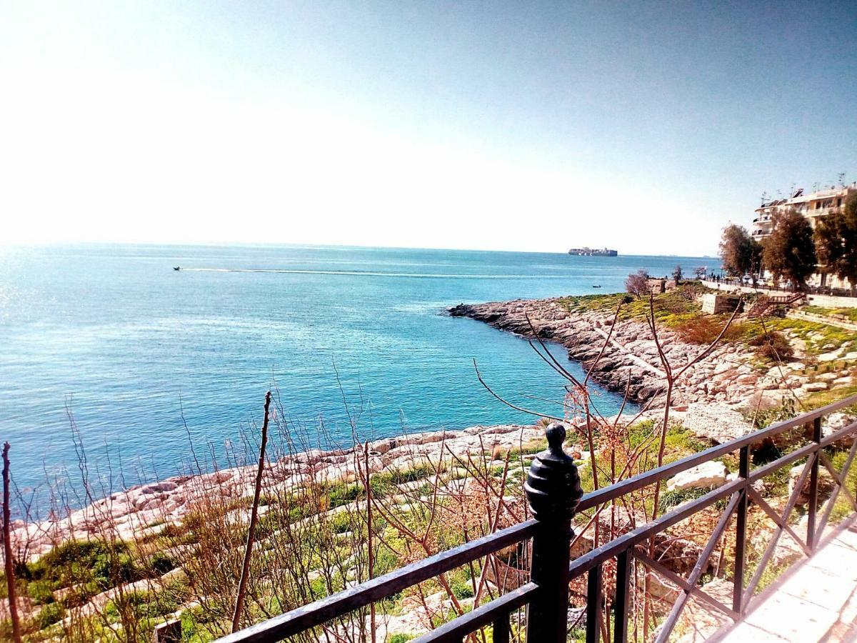 Φωτεινό Διαμέρισμα Πειραιας Пирей Экстерьер фото